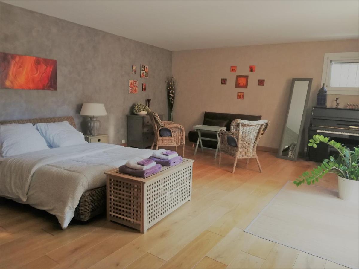 Cabannes La Goutadou B&B 외부 사진