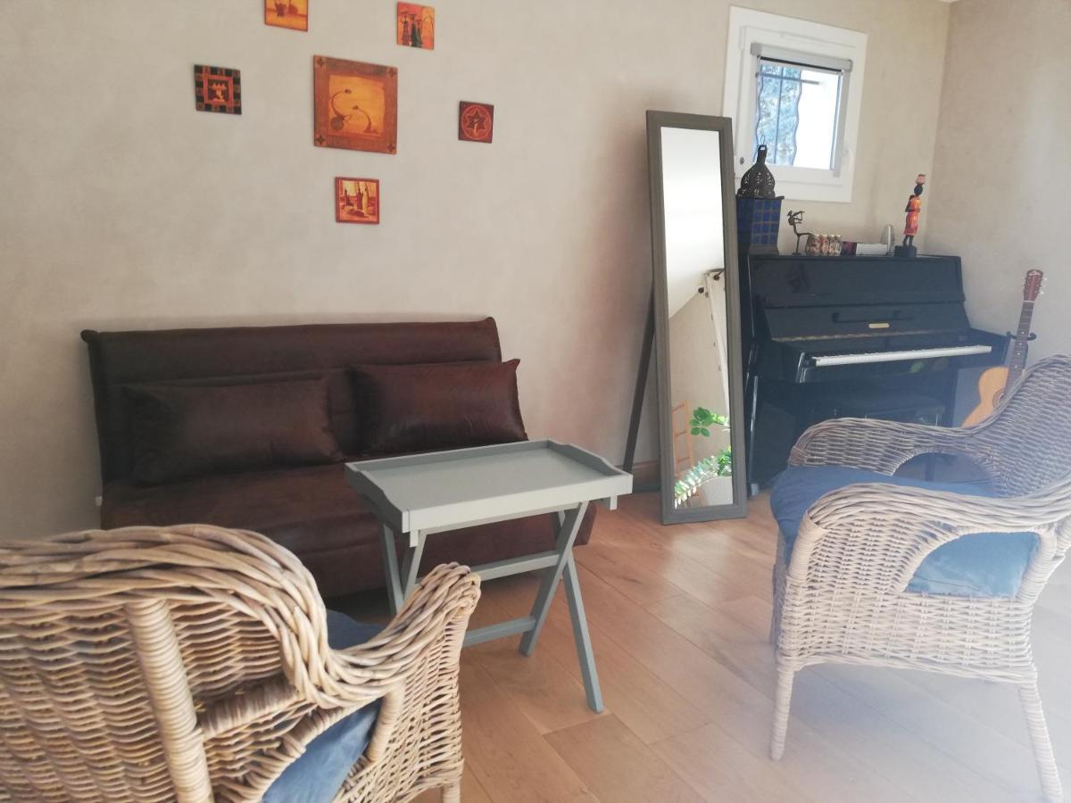 Cabannes La Goutadou B&B 외부 사진