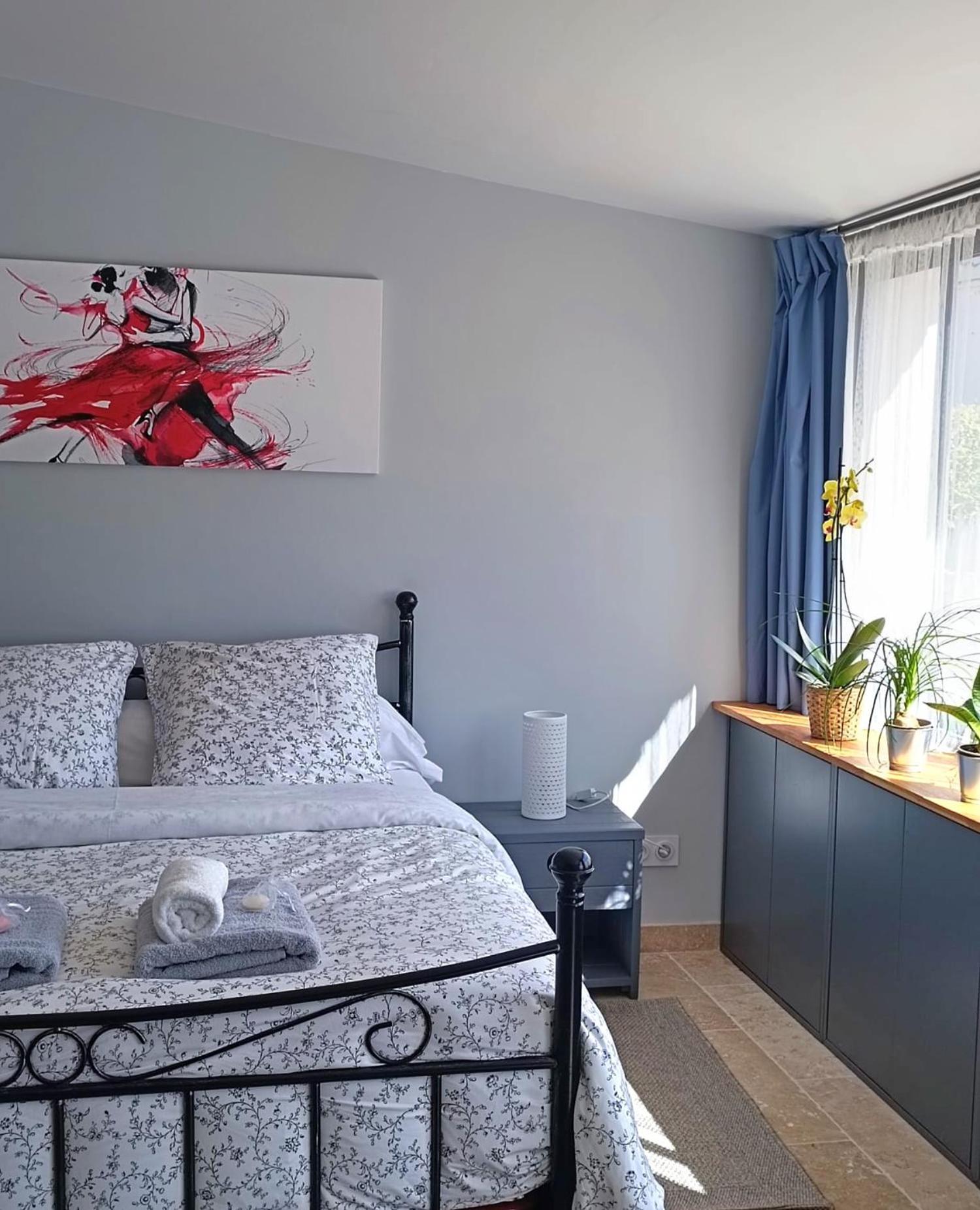 Cabannes La Goutadou B&B 외부 사진