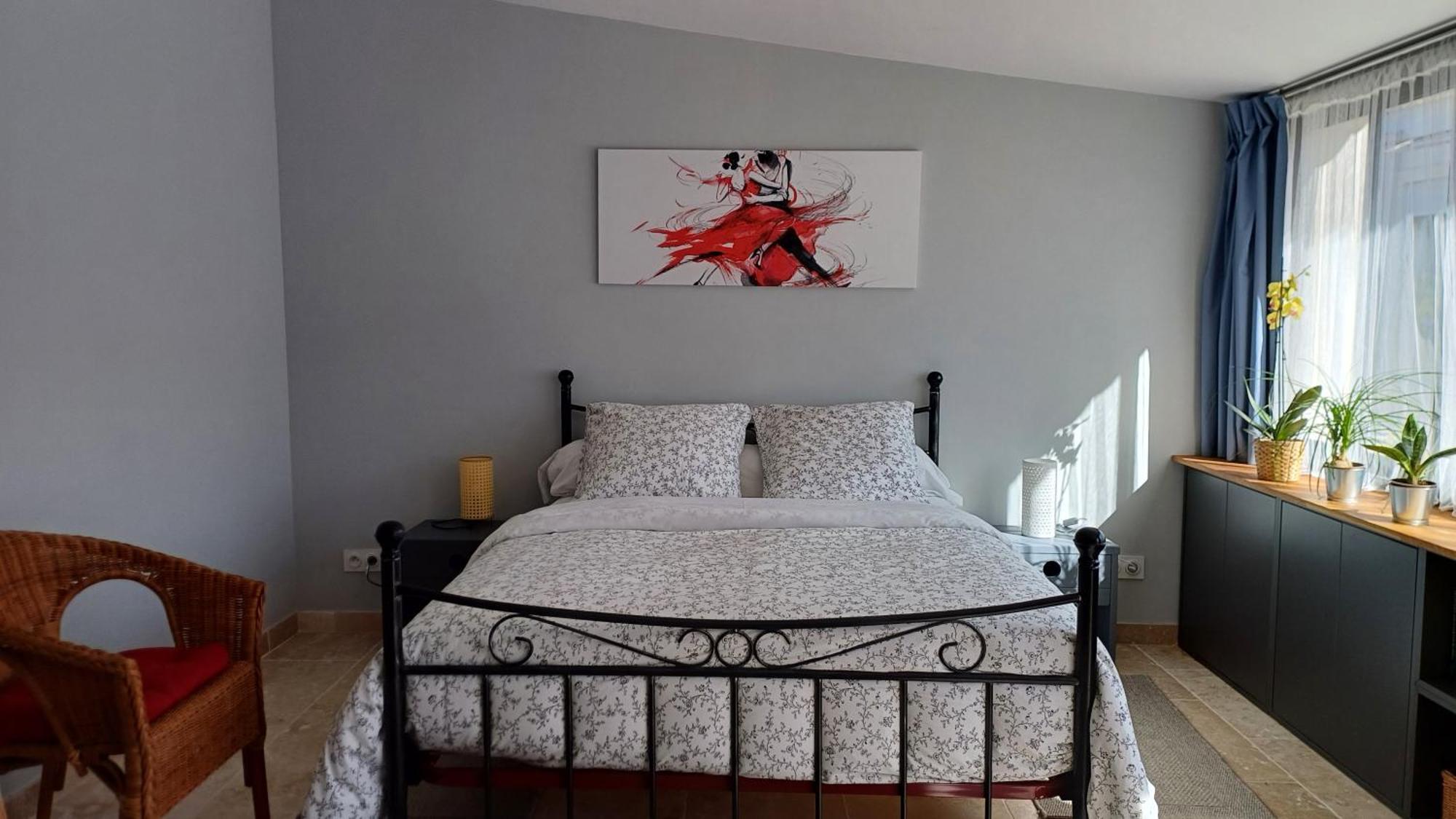 Cabannes La Goutadou B&B 외부 사진